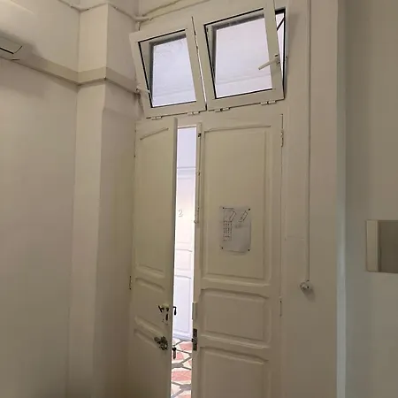 Rum i privatbostad 1- Interior Con Aire Acondicionado Y Con Bano Independiente *