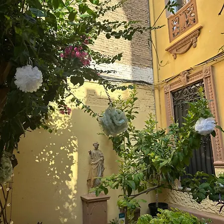 1- Interior Con Aire Acondicionado Y Con Bano Independiente *